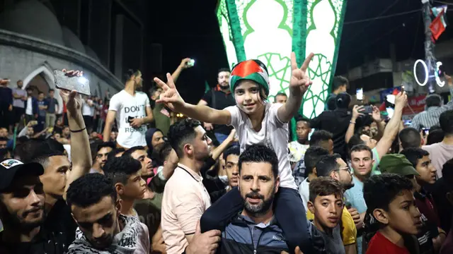 FOTO: Warga Gaza Rayakan Gencatan Senjata Israel - Hamas
