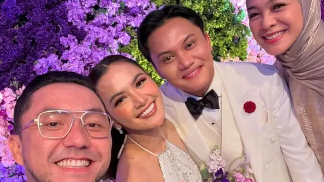 Omesh Ananda bersama istrinya, Dian Ayu Lestari (Instagram/omeshomesh)