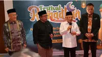 Wapres saat memberikan keterangan pers didampingi Gubernur Sulut Olly Dondokambey dan Plt Direktur Eksekutif KNEKS Taufik Hidayat dan Staf Khsusus Wapres Bidang Komunikasi dan Informasi Masduki Baidlowi.