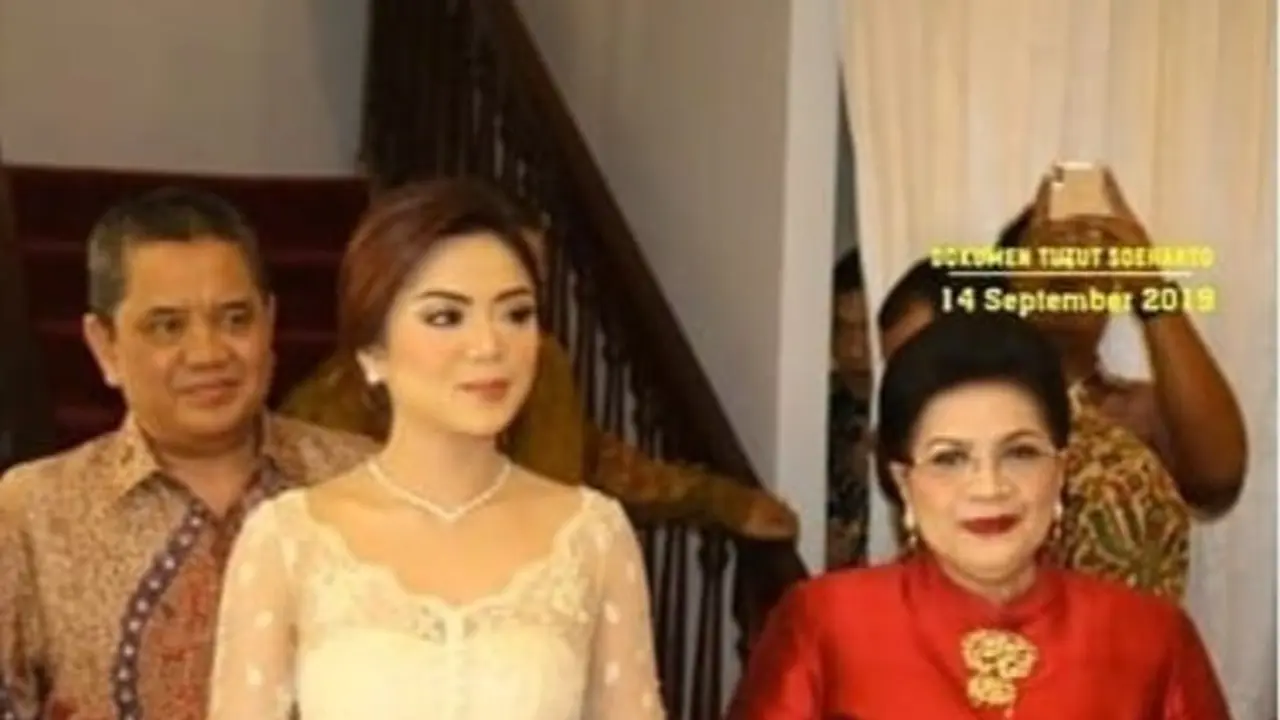 Raiyah Chitra Caesaria, calon istri Danny Rukmana (https://www.instagram.com/p/B2oiM66gL4_/)