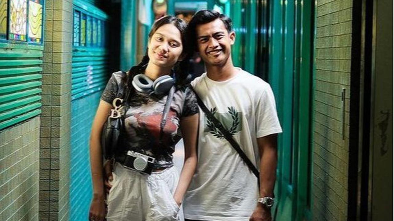 Sweet! Momen Azizah Salsha Nonton Pratama Arhan saat Laga Timnas vs Libya Meski sedang Jalan-jalan di London, Nagita 'Istri Sholeha