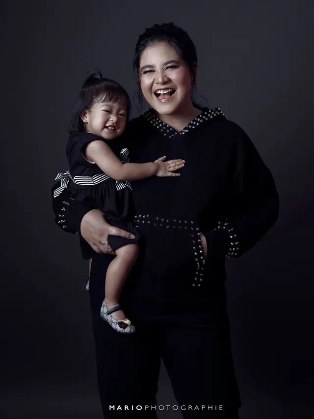 Kahiyang Ayu. (Foto: Mario Ardi and Team dari Instagram @ayanggkahiyang)