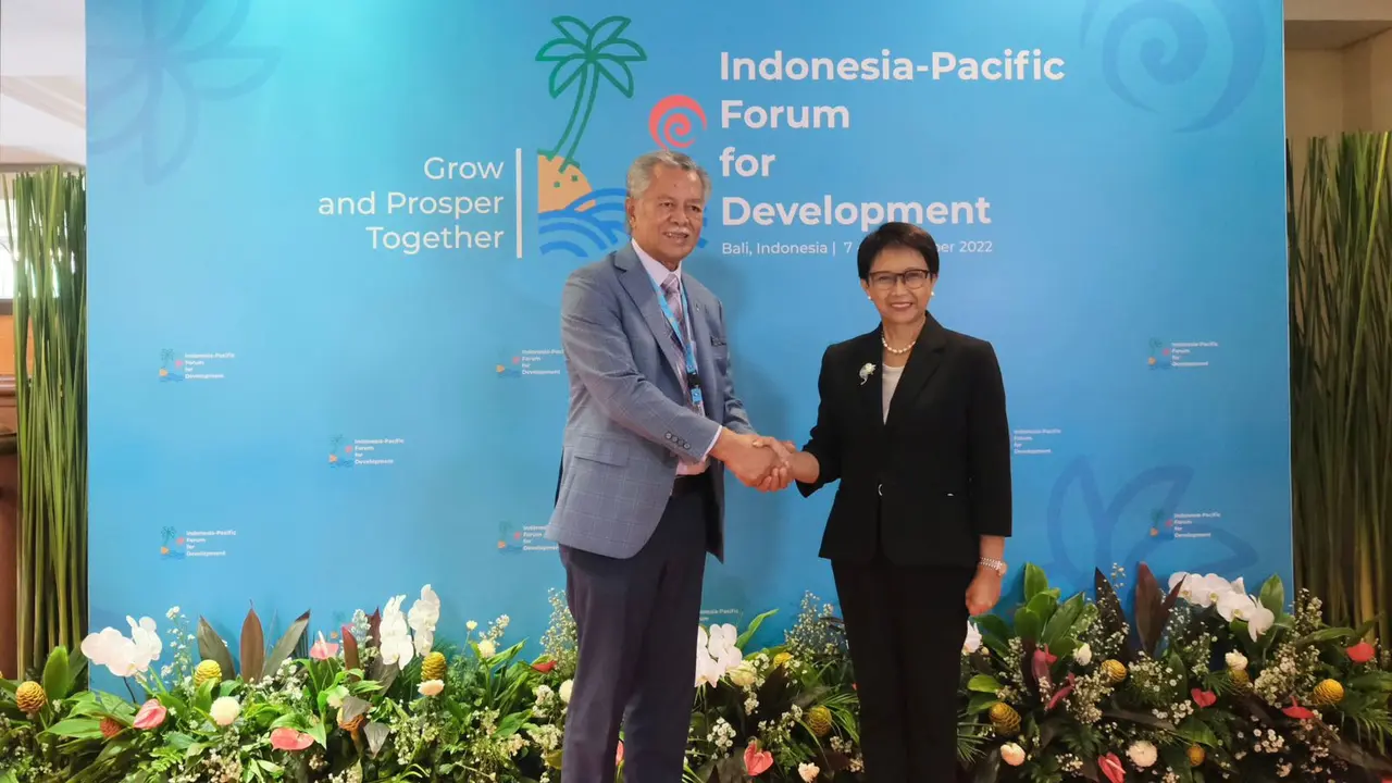 Pertemuan bilateral dilakukan oleh Menlu Retno di sela-sela acara Indonesia-Pacific Forum for Development pada Rabu (7/12/2022). (Dok: Kemlu RI)