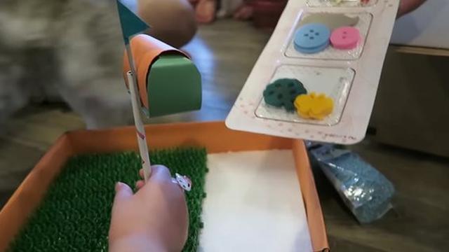 6 Momen Manis Shakira Anak Denada Jalan-Jalan Setelah 1 Tahun Dirawat