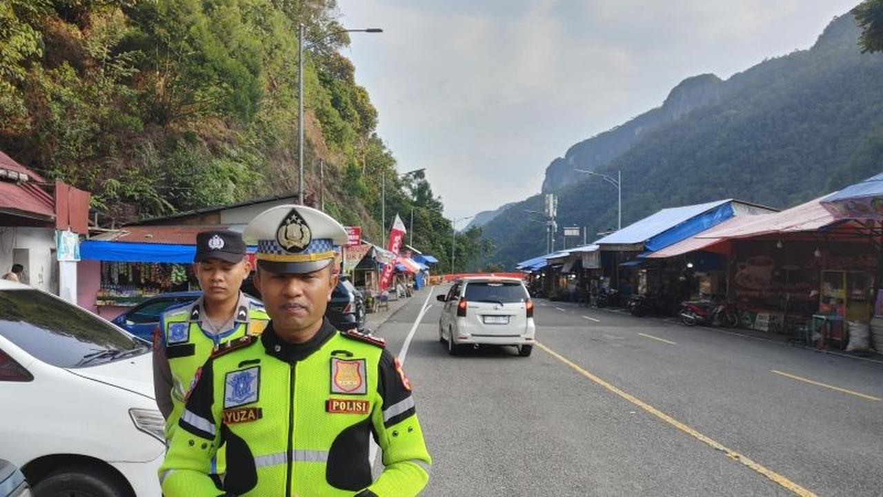 Arus Mudik Lebaran Sumbar-Riau di Kelok Sembilan Ramai Lancar H-1 Lebaran 2026