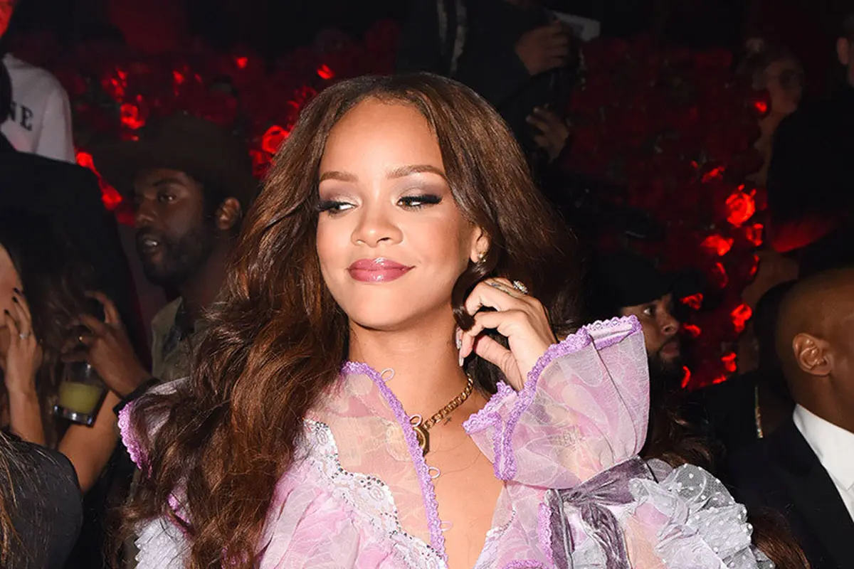 [Bintang] Rihanna