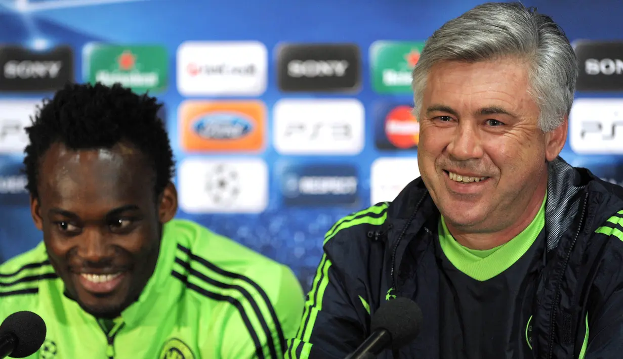 4. Carlo Ancelotti - Selama dua musim Michael Essien dilatih oleh juru taktik Bayern Munchen tersebut. Bersama John Obi Mikel, Essien menjadi andalan lini tengah Chelsea selama kepemimpinan pria Italia tersebut. (AFP/Paul Currie)