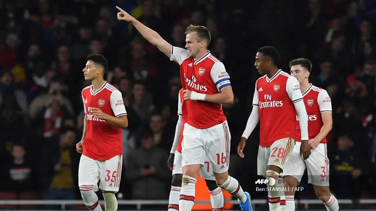Bek Arsenal, Rob Holding (BEN STANSALL / AFP)
