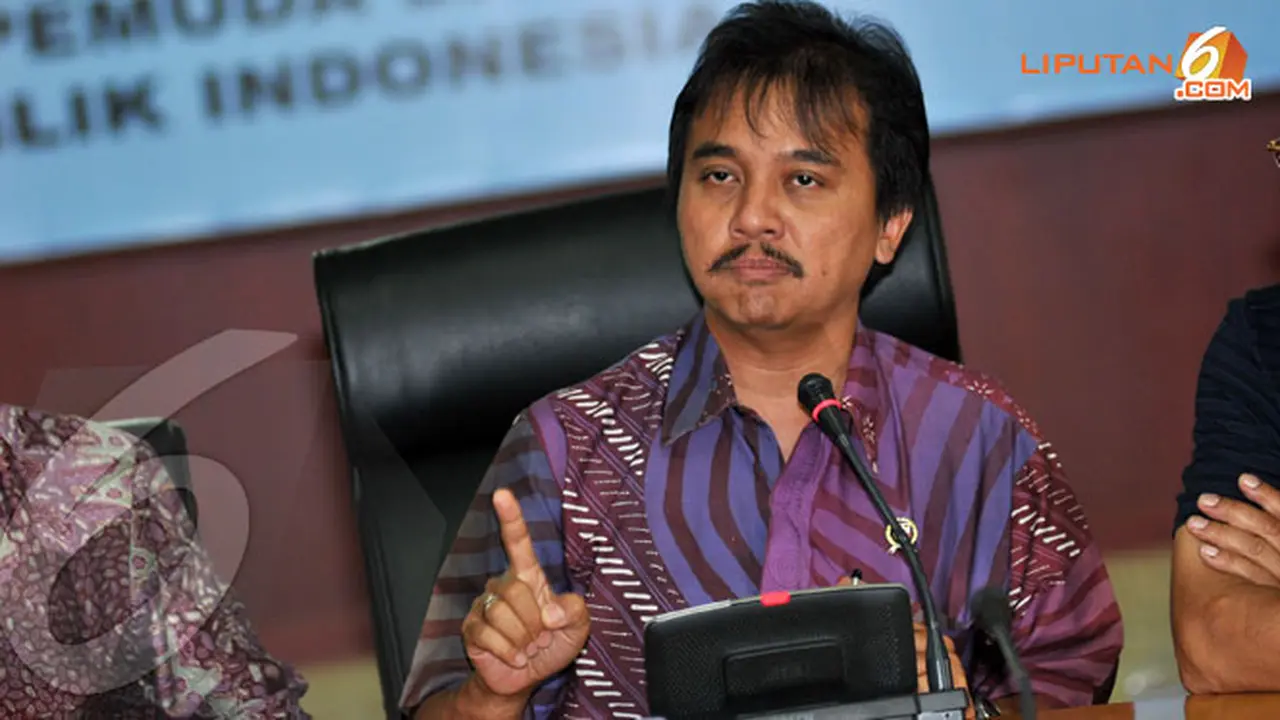 menpora-roy-suryo-130626c.jpg