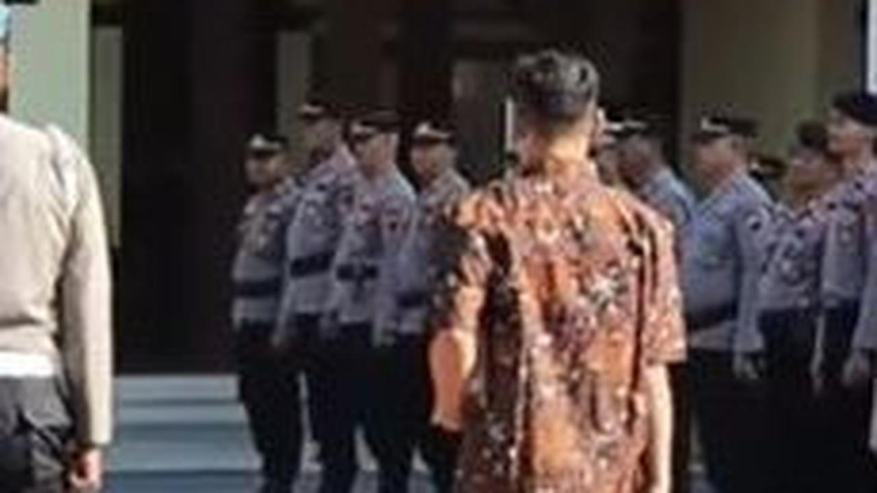 Tersandung Kasus Narkoba, Begini Prosesi Simbolis Polisi di Jateng Diberhentikan Secara Tidak Hormat