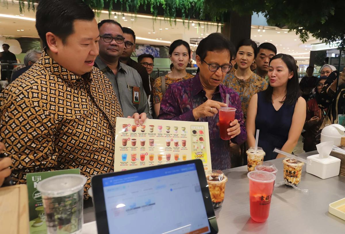 FOTO: Menkes Kenalkan Label “Nutri-Level”, Panduan Baru Memilih Minuman Lebih Sehat