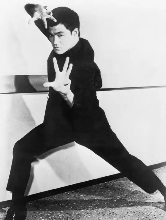 Bintang laga dunia Bruce Lee menurut kabar mempunyai nilai Tanda tangannya sebesar  $17.500 atau Rp 213,93 juta. (AFP)