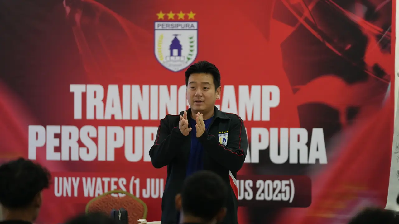 Manajer Persipura Owen Rahadiyan