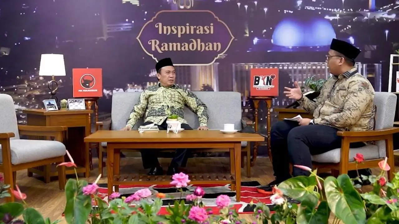 Cendekiawan Muslim KH Ahmad Baso