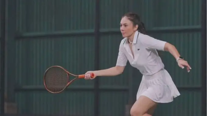 Miliki Body Goals Impian, Intip 5 Pesona Wulan Guritno Rajin Main Tenis (credit: instagram.com/wulanguritno)