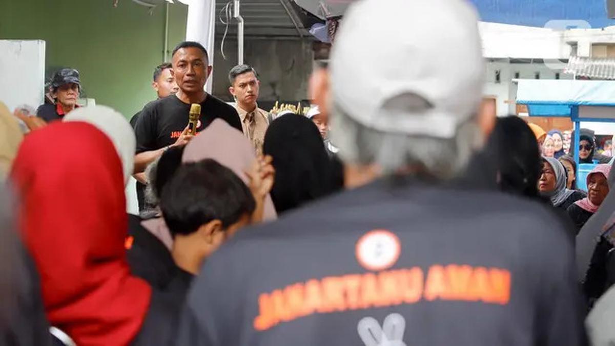 Berkampanye, Cagub Jakarta Nomor Urut 2 Dharma Pongrekun Sambangi Warga Pasar Minggu