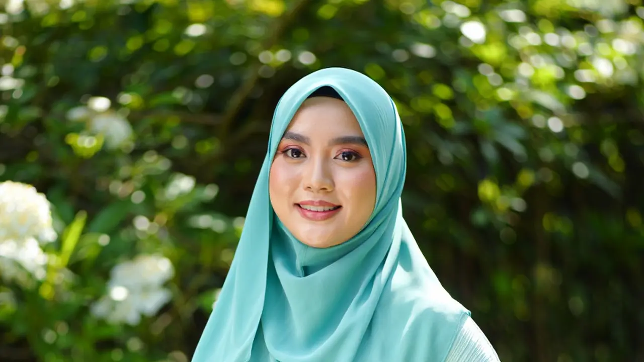 Model Gamis Bahan Crinkle dengan Potongan Loose Casual