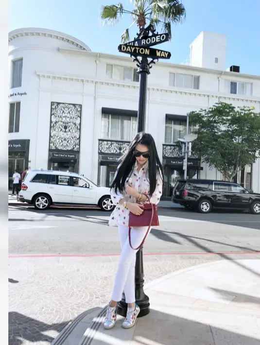 (Instagram/princessyahrini)