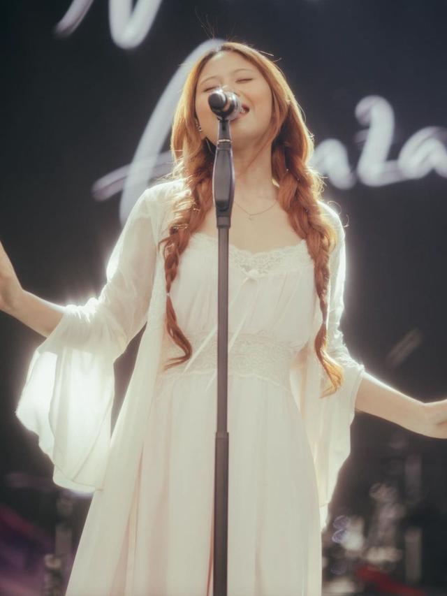 Nadin Amizah (Instagram/@cakecaine)