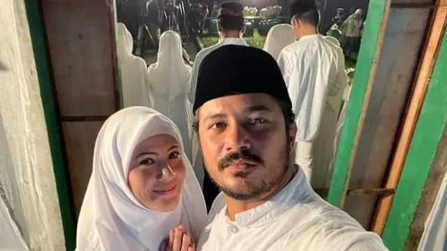6 Potret Fathir Muchtar dan Fera Feriska di Balik Layar Love Story, Selalu Kompak