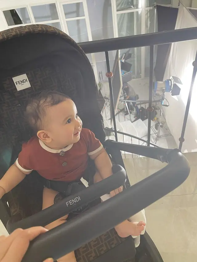 6 Stroller Bayi Termahal yang Dimiliki Para Artis, Punya Lesti Kejora-Rizky Billar yang Paling Mahal