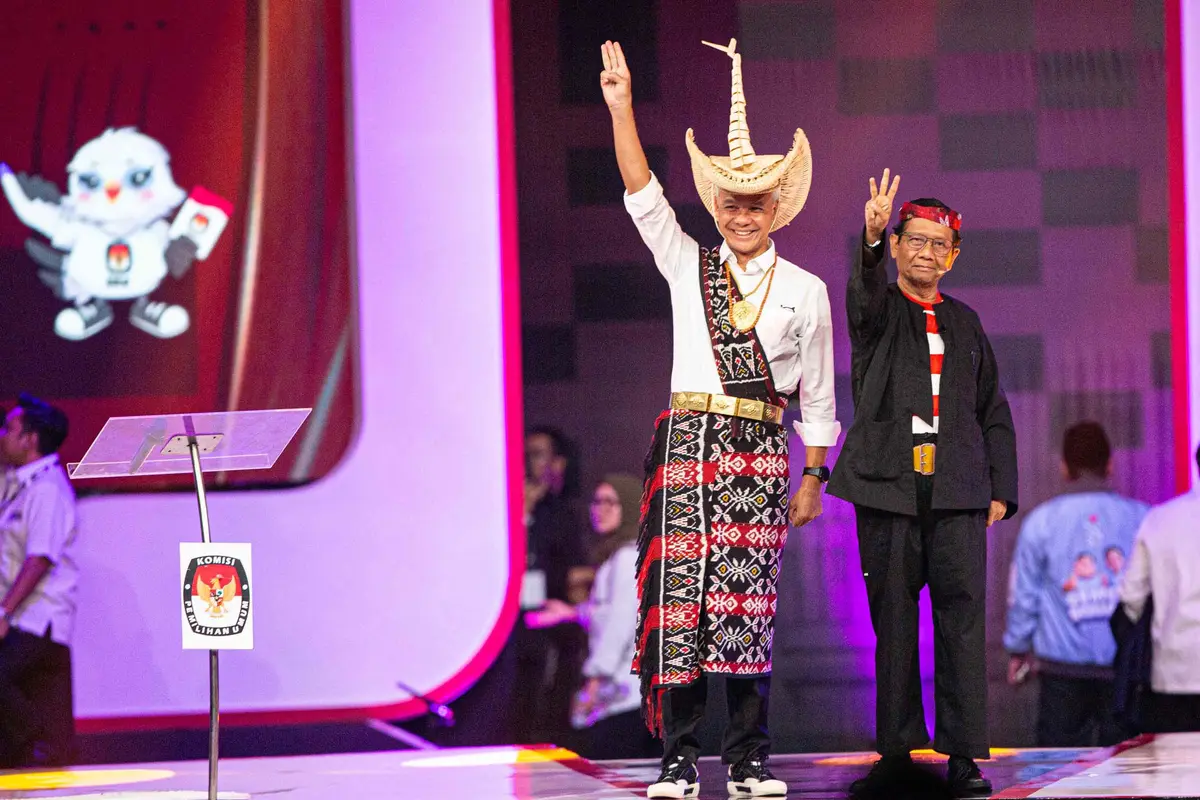 Penampilan Busana Capres dan Cawapres pada Debat Cawapres 2024