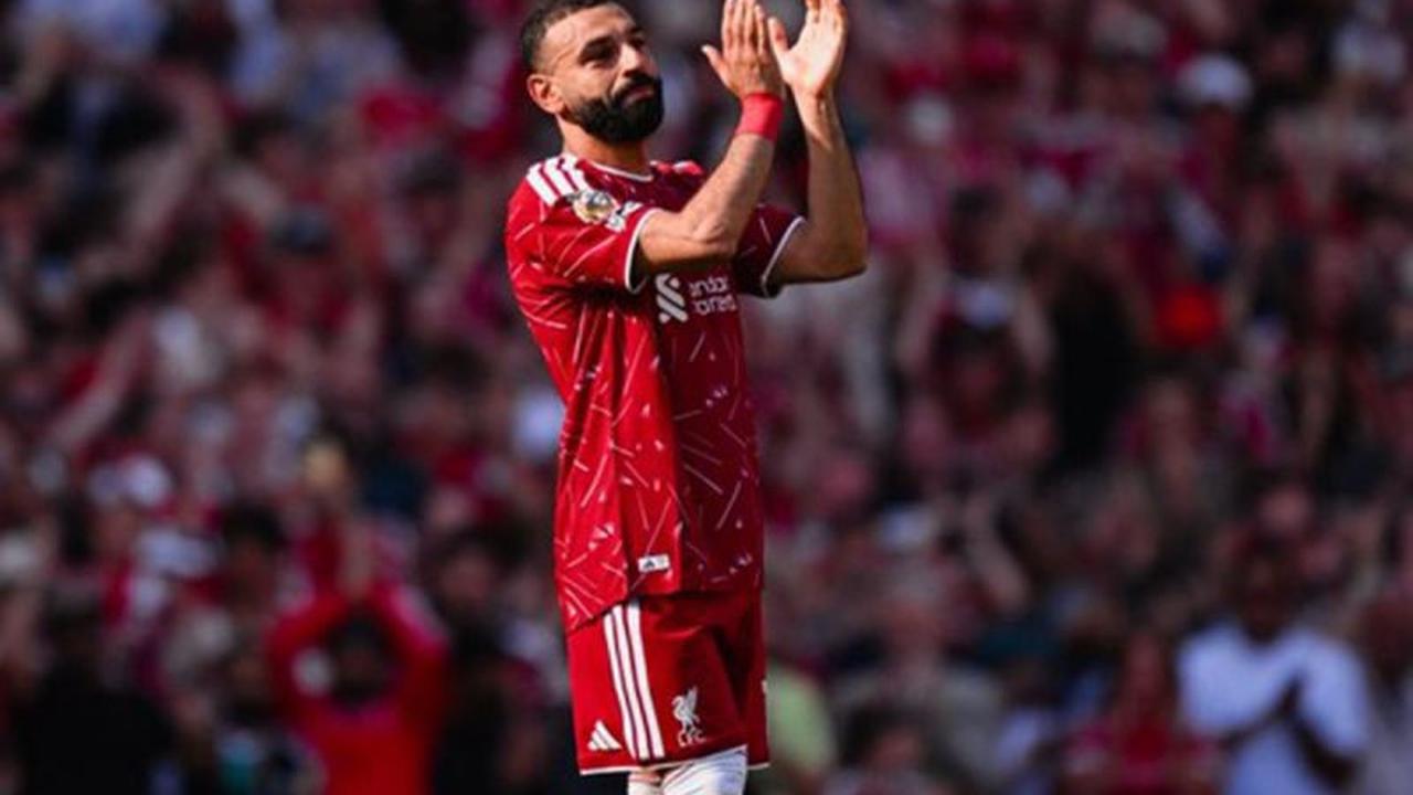 Liverpool Imbang Brentford 1-1 di Laga Perpisahan Emosional Salah dan Robertson