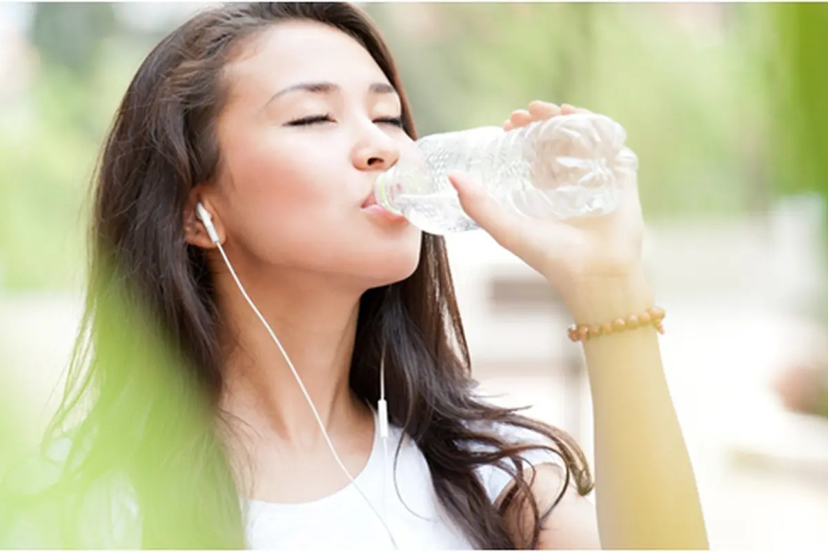 (c) shutterstock