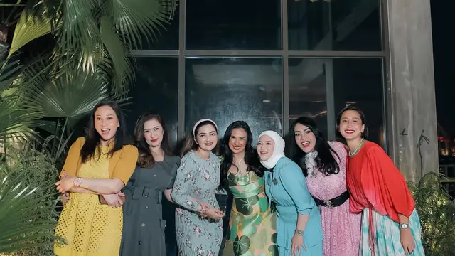 7 Potret Ulang Tahun Nafa Urbach Bareng Sahabat, Dihadiri Puan Maharani