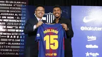Paulinho resmi menjadi milik Barcelona. (Barcelona.com). 