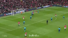 Marouane Fellaini mencetak gol kemenangan Manchester United pada menit akhir laga atas Arsenal. This video is presented by Ballball.