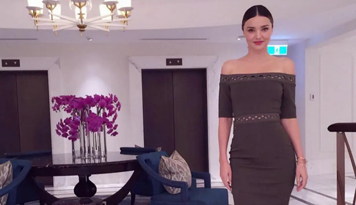 Dinikahi CEO Snapchat, Evan Spiegel, perasaan bahagia tentu dirasakan oleh aktris cantik Miranda Kerr. Selain itu, rasa bahagia juga dirasakan anak Miranda buah cintanya bersama Orlando Bloom. (Instagram/mirandakerr)