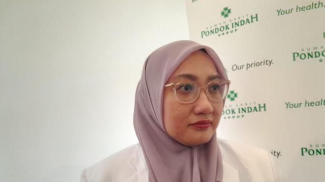 Dokter spesialis obstetri dan ginekologi konsultan fertilitas dan endokrinologi reproduksi, Upik Anggraheni sering mendengar soal mitos tentang bayi tabung atau IVF. (Foto: Benedikta Desideria/Liputan6.com)