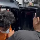 Ayah Mozza Tinju Tersangka Pembunuhan Saat Rekonstruksi