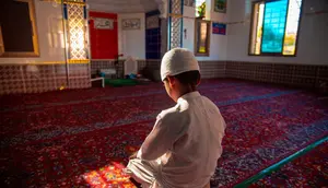 10 Rekomendasi Surat Pendek untuk Sholat yang Paling Mudah Dihafal Anak