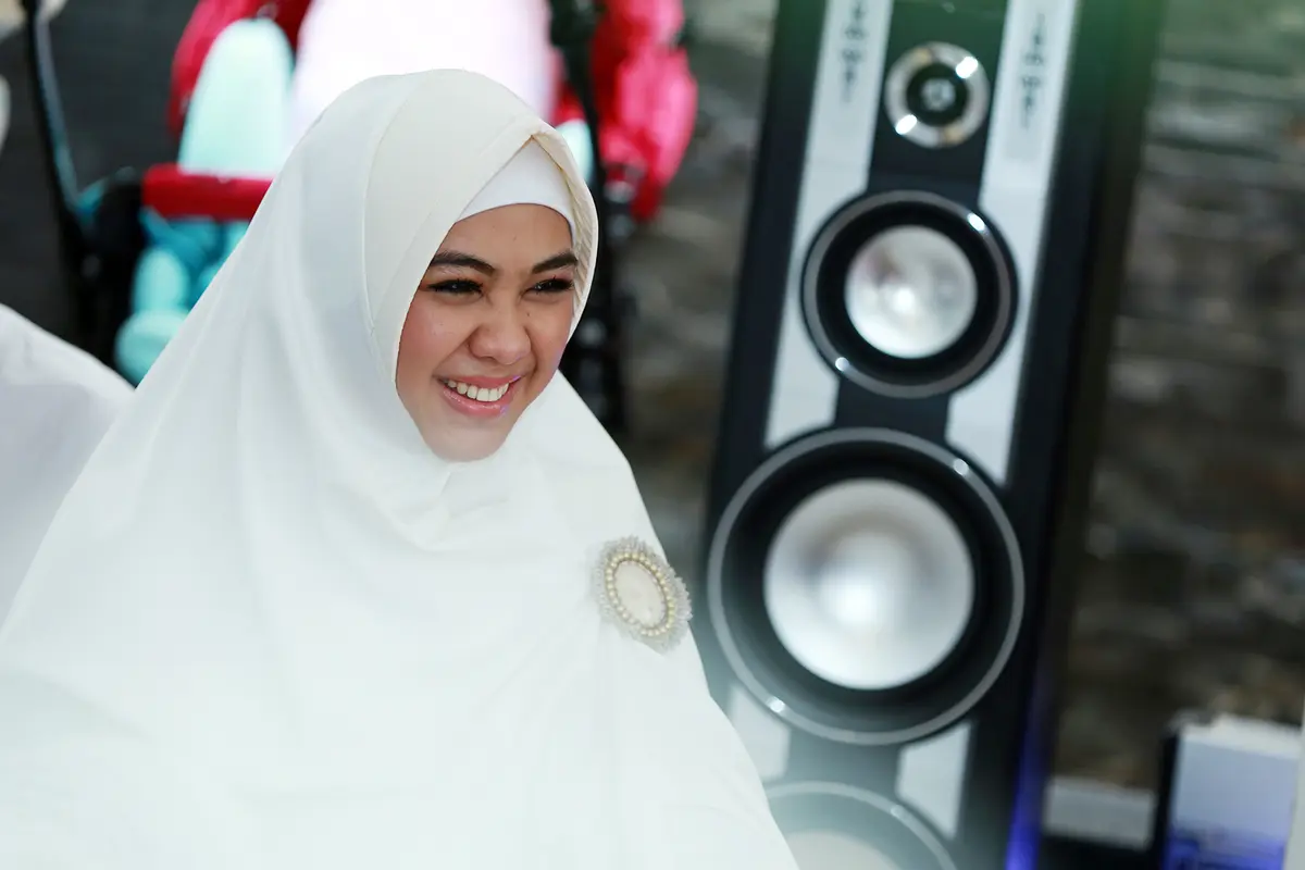 Oki Setiana Dewi