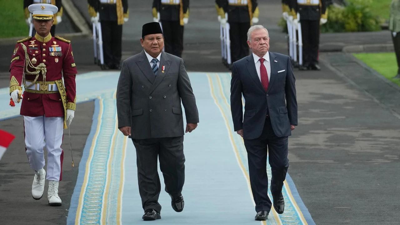 VIDEO: Ekspresi Raja Yordania Tiba-Tiba Berubah di Istana, Senyum Lebar ke Siswa SD Bareng Prabowo