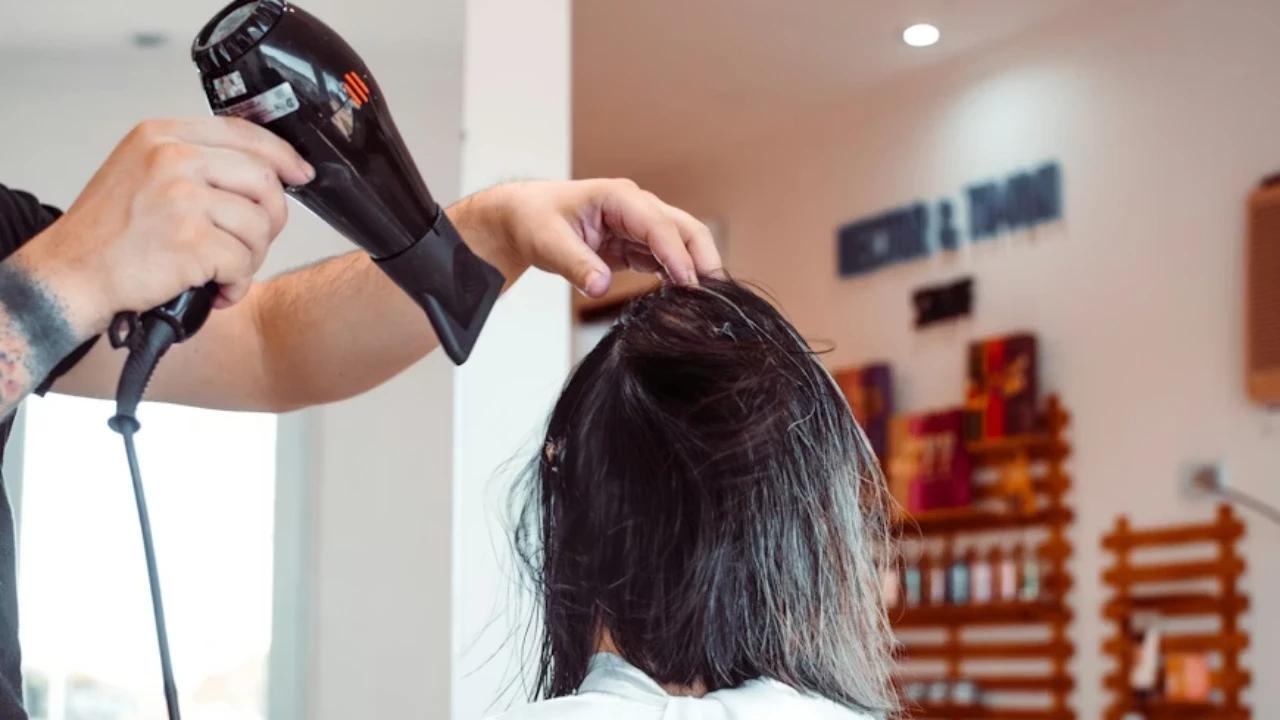 7 Merk Hair Dryer Low Watt Terbaik 2026 dengan Harga Terjangkau, Hemat Konsumsi Listrik