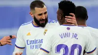 Real Madrid mengalahkan Sevilla pada laga lanjutan La Liga 2021/2022 di Santiago Bernabeu, Senin (29/11/2021). (AP Photo)