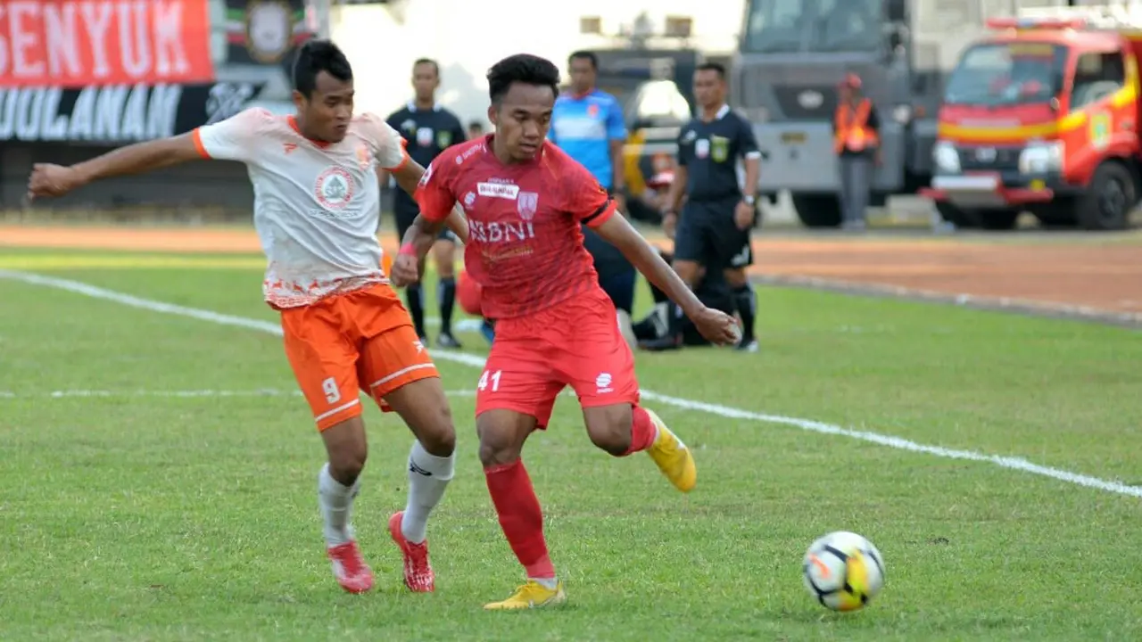 Persis Solo
