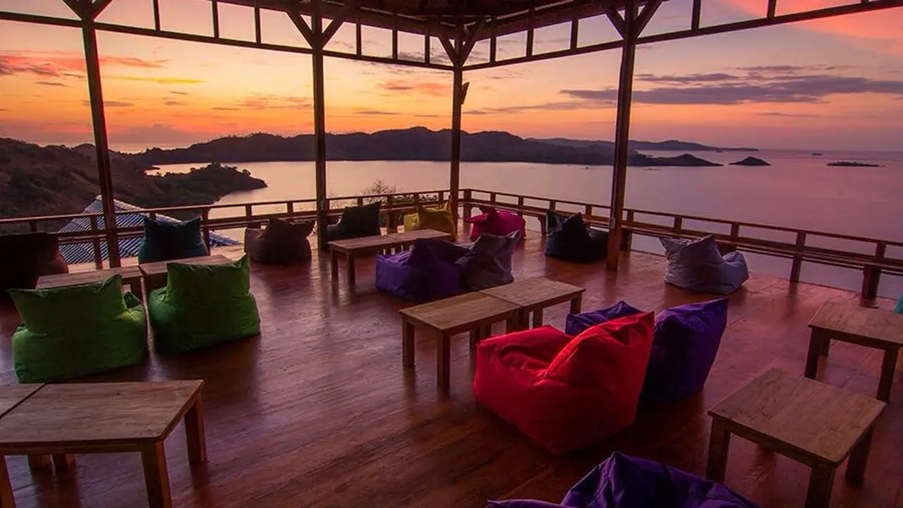 One Tree Hill Labuan Bajo