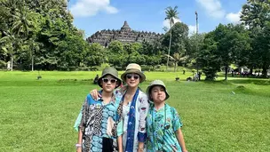Tetap Keren Pakai Daster, Ini Potret Marcella Zalianty dan Keluarga Liburan ke Borobudur,
