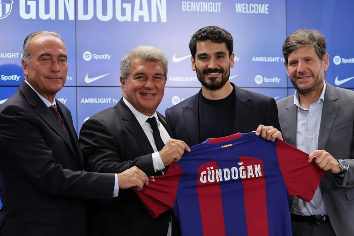 Ilkay Gundogan Resmi Berseragam Barcelona