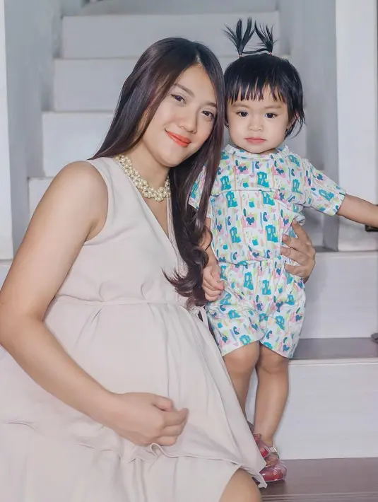 (Instagram/anissaaziza)