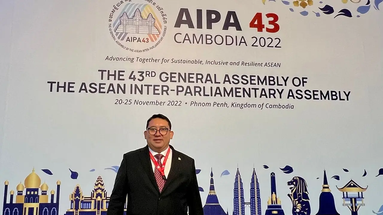 Ketua BKSAP Dr. Fadli Zon (F-Gerindra) mewakili parlemen Indonesia memimpin dan menghadiri Sidang Komisi Politik pada hari kedua Sidang Umum ASEAN Inter-Parliamentary Assembly (DPR RI)