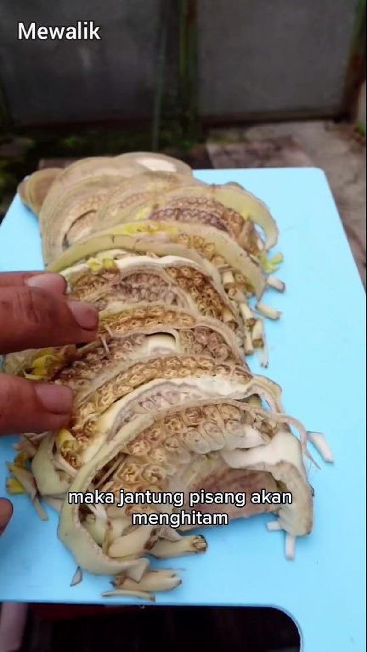 Jangan Beri Jeda untuk Merebus Jantung Pisang