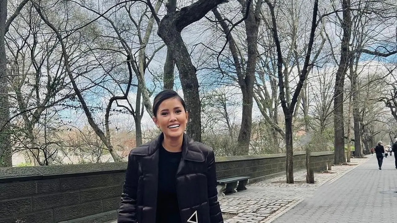 Titi Radjo Padmaja belum boleh main film oleh suami