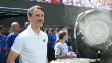 Pelatih kepala Borussia Dortmund asal Kroasia, Niko Kovac, terlihat menjelang pertandingan perempat final Piala Dunia Antarklub 2025 antara Real Madrid dari Spanyol dan Borussia Dortmund dari Jerman di stadion MetLife di East Rutherford, New Jersey, Minggu dini hari WIB (6-7-2025). (JUAN MABROMATA/AFP)