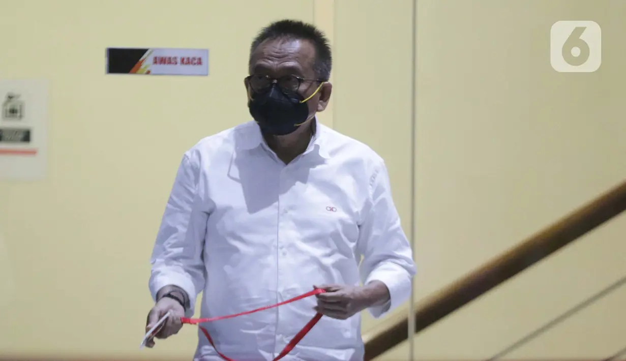 Wakil Ketua DPRD DKI Jakarta, M Taufik usai menjalani pemeriksaan sebagai saksi di Gedung KPK Jakarta, Selasa (10/8/2021). M Taufik diperiksa sebagai saksi kasus dugaan tindak pidana korupsi pengadaan tanah di Munjul, Pondok Ranggan, Jakarta Timur tahun 2019. (Liputan6.com/Helmi Fithriansyah)