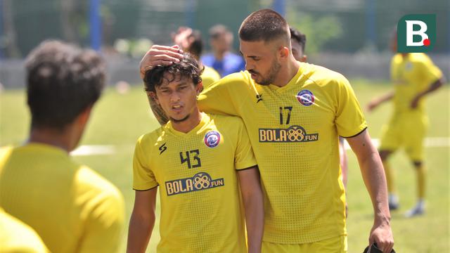 Caio Ruan dan Gitra Yuda Furton